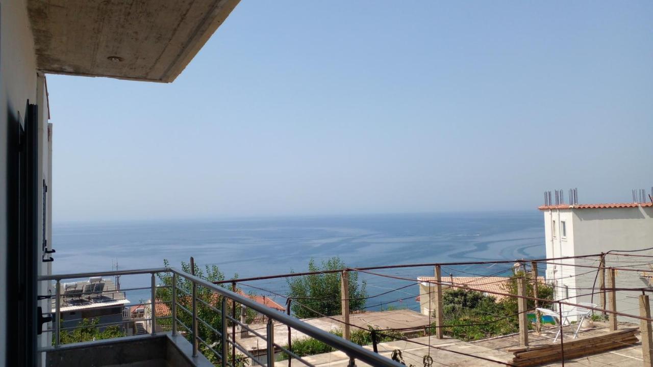 Tasos Rooms Himarë Eksteriør billede