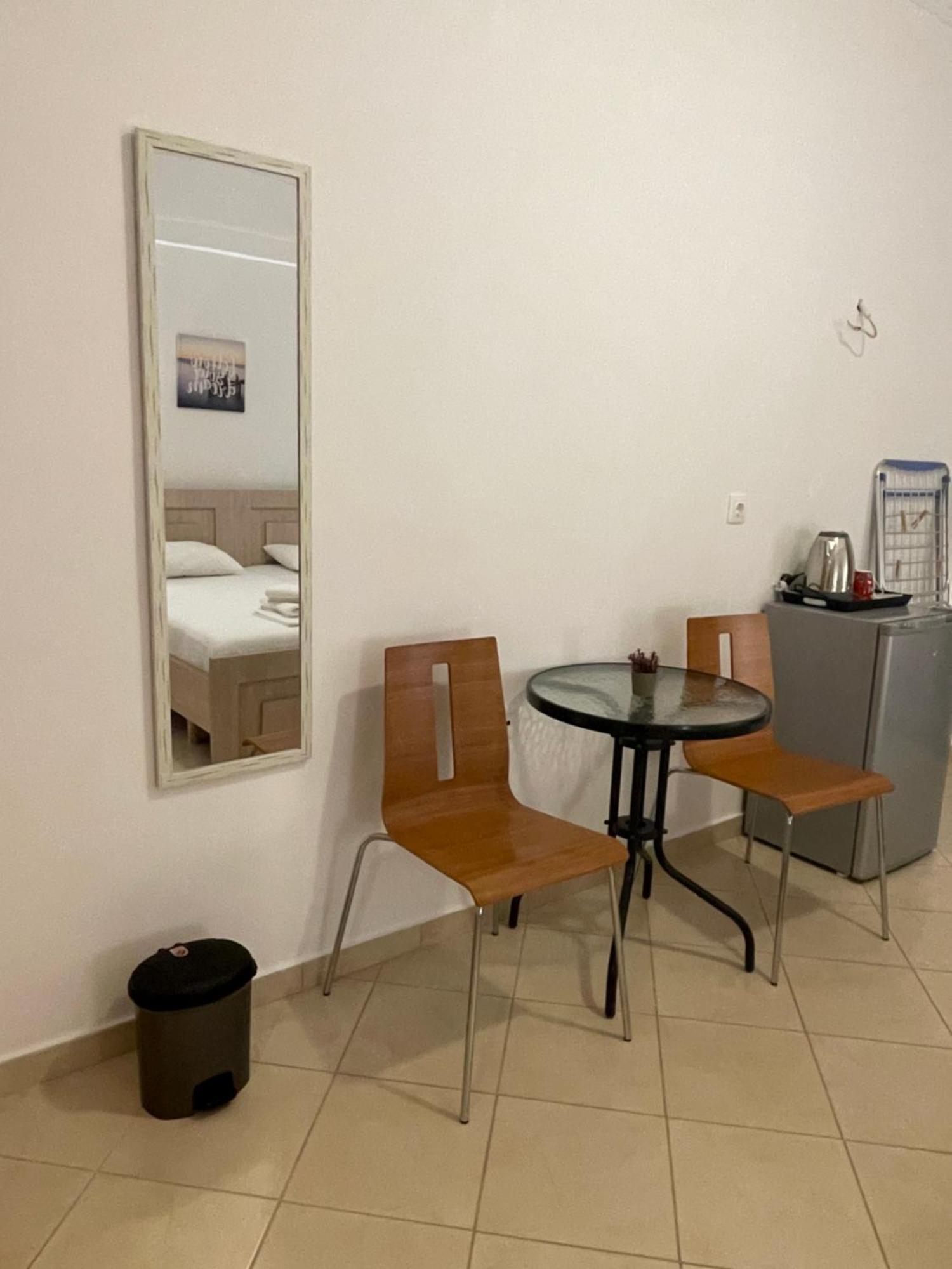 Tasos Rooms Himarë Eksteriør billede