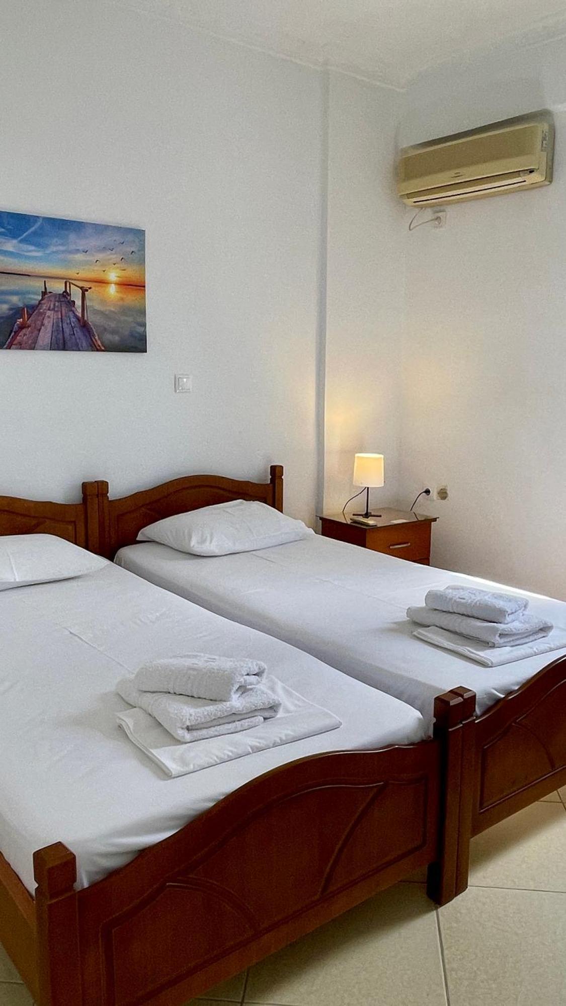 Tasos Rooms Himarë Eksteriør billede