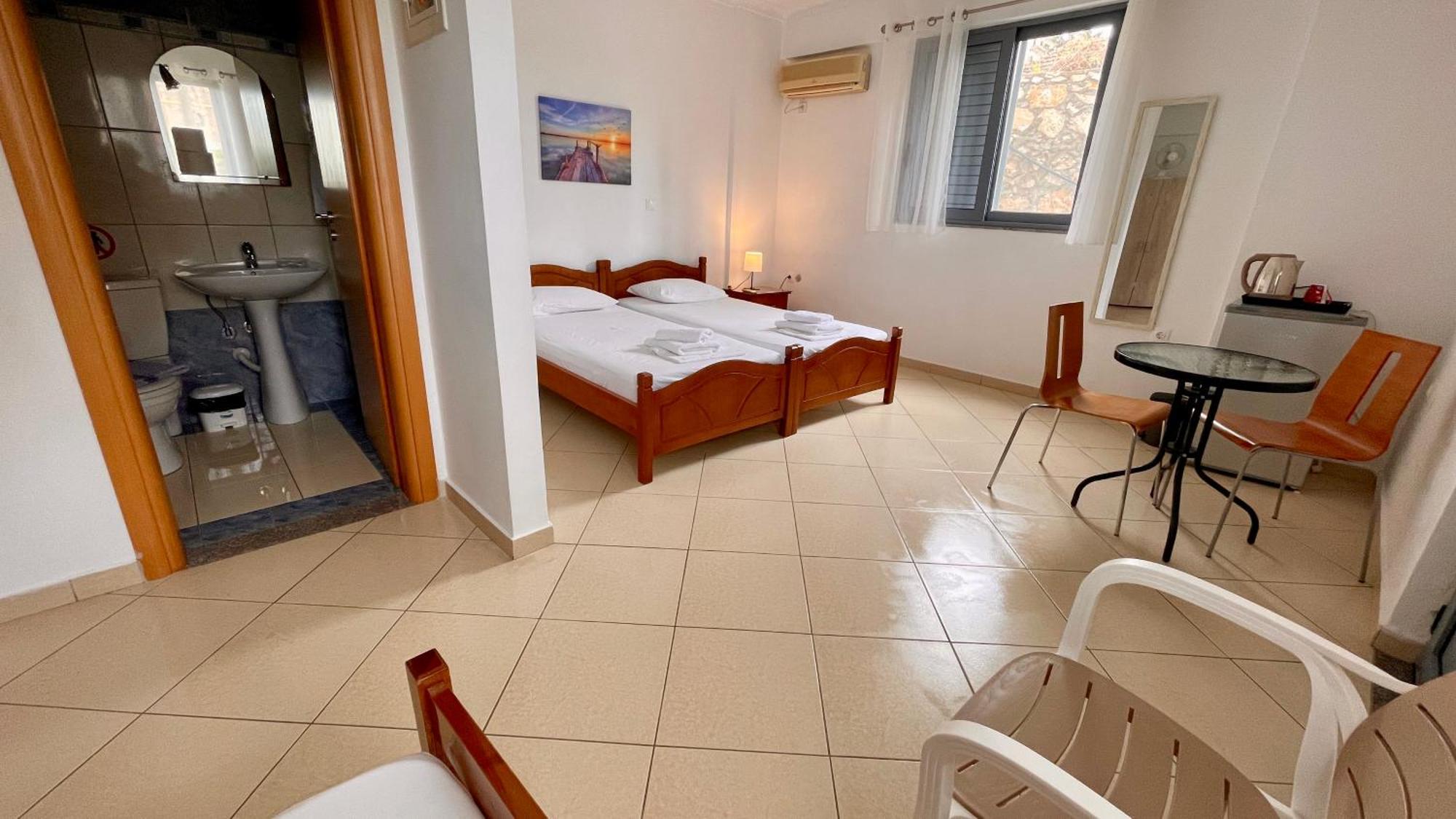 Tasos Rooms Himarë Eksteriør billede