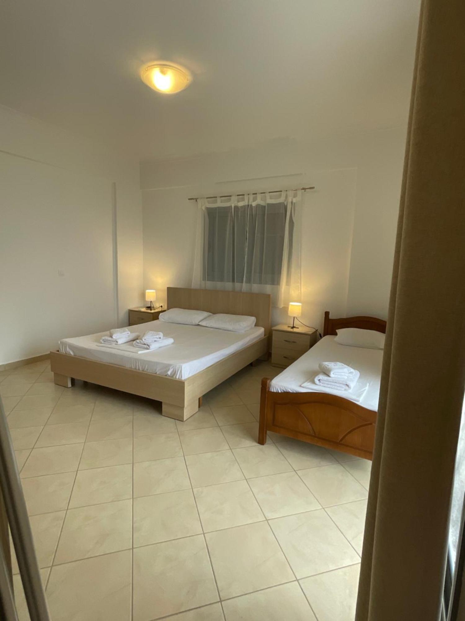 Tasos Rooms Himarë Eksteriør billede