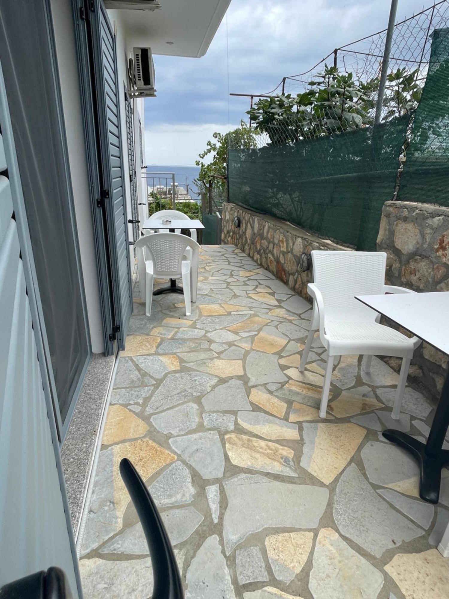 Tasos Rooms Himarë Eksteriør billede